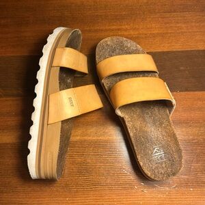 REEF Cushion Vista Hi Sandal Size 8